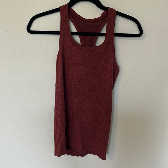 Lululemon dark red swiftly tank top size 4 - Picture 1 of 3